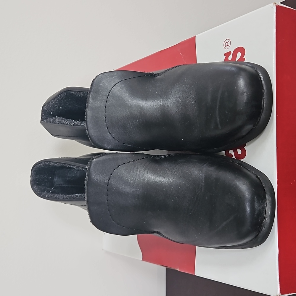 Great pair of Winter Boots! Very Warm!